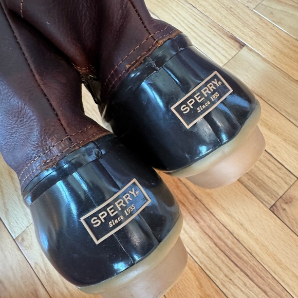 Sperry Black and Brown Boots - Picture 2 of 3